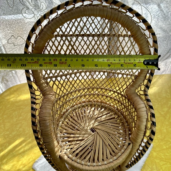 Vintage Boho Peacock Fan Chair for Doll or Plant Stand - Picture 12 of 14